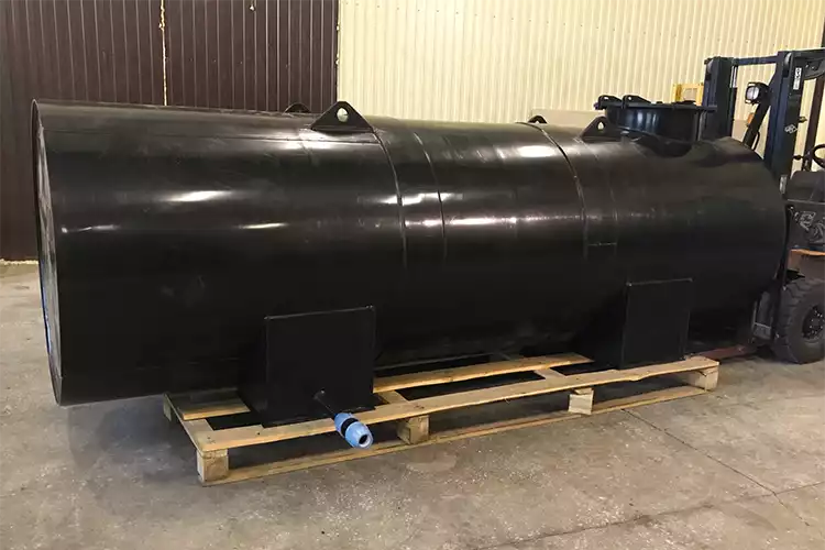 Ёмкость для подачи воды в систему полива